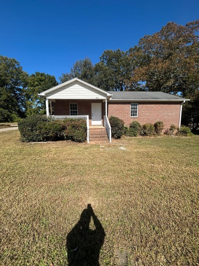 Primary Photo - 802 W Parker Rd