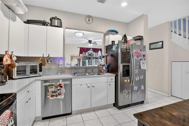 Building Photo - 5436 NW 90th Terrace