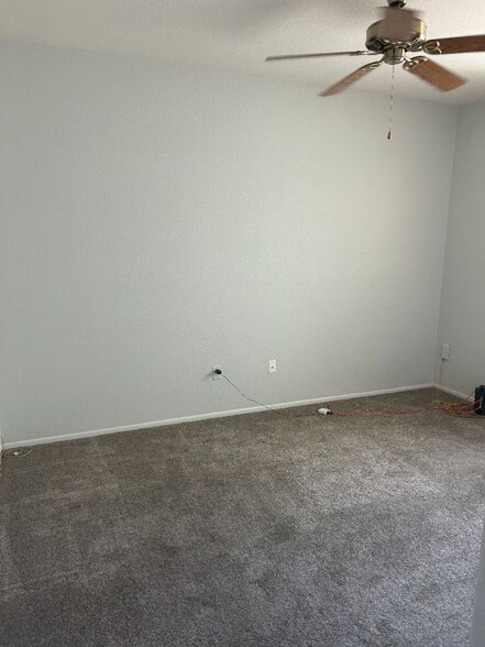 Building Photo - 17952 N Peppermill Ln