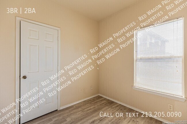 Building Photo - 7226 Golf Way