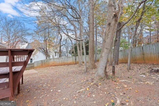 Building Photo - 16 Valleyside Dr