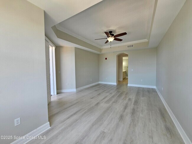 Building Photo - 590 S Banana River Dr