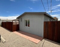 Building Photo - Central Tucson, close to University of Ari...