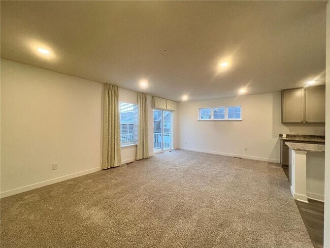 Building Photo - 3045 125th Ln NE