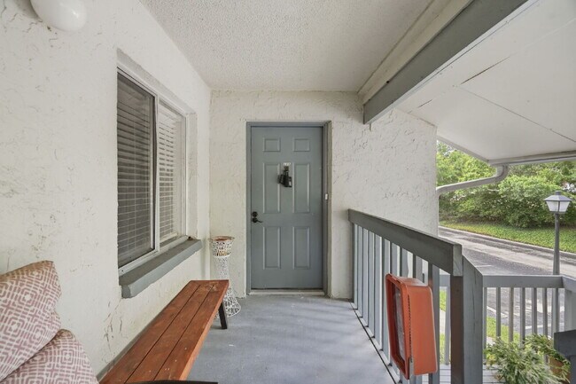 Building Photo - Condo For Rent in Largo with TONS OF UPGRADES!