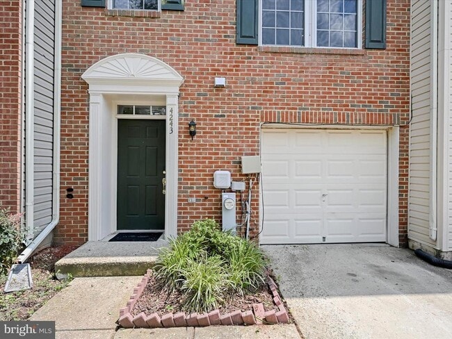 Building Photo - 4243 Begonia Dr