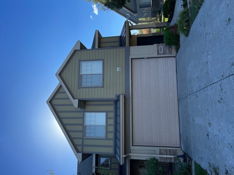 Building Photo - 1552 S 530 E