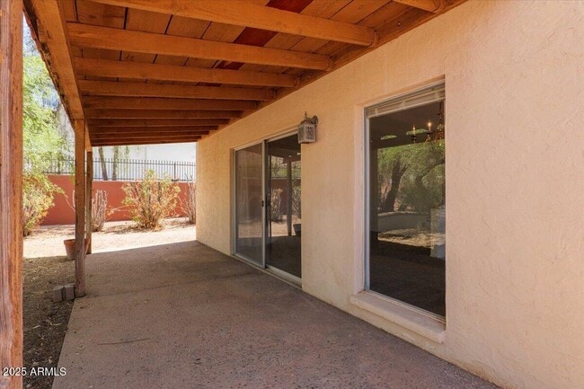 Building Photo - 5702 E Camelback Rd