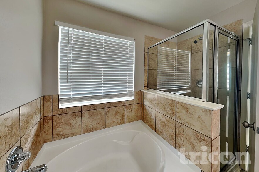 Building Photo - 2606 Harvest Creek
