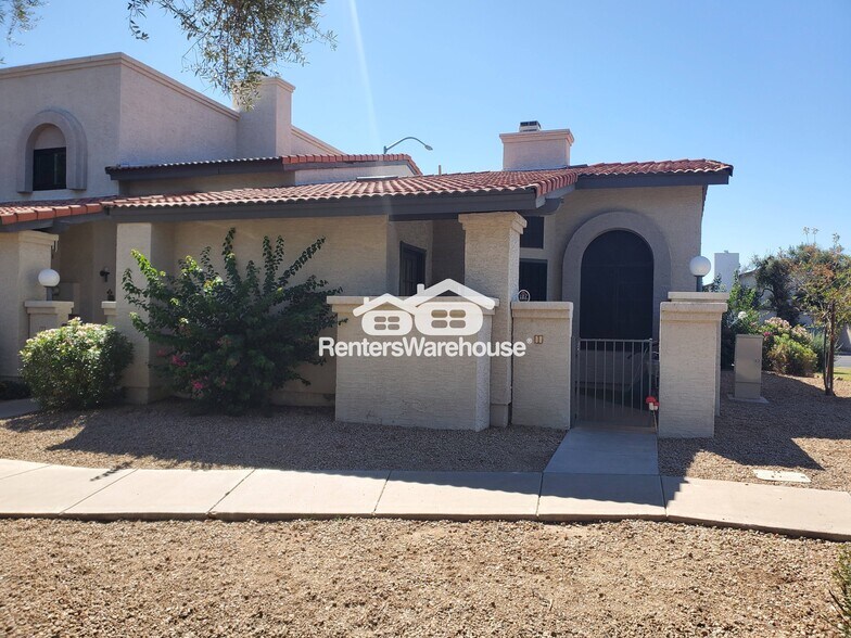 Primary Photo - 1718 S Longmore