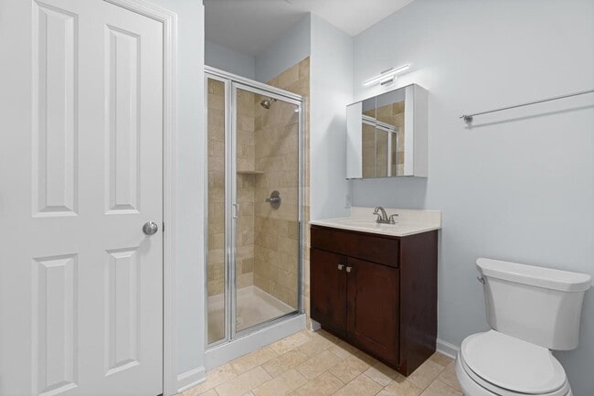 Building Photo - 443 Whiton St