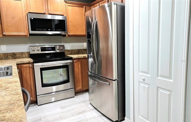 Building Photo - 405 Carina Cir
