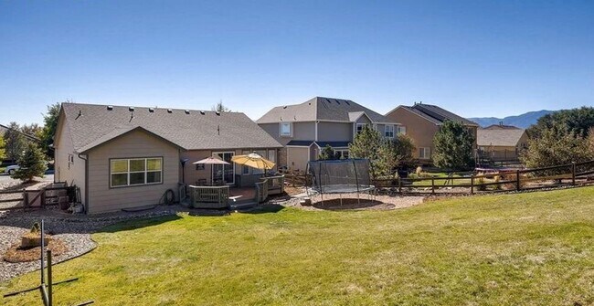 Building Photo - 6 month lease available! D20 5bdrm Home on...