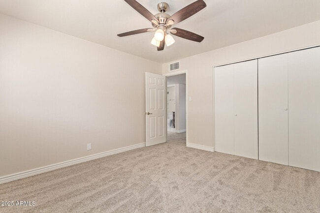 Building Photo - 1325 N 70th St