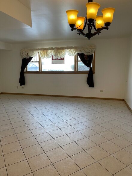Large, Sunny Living Room - 2136 N 74th Ct