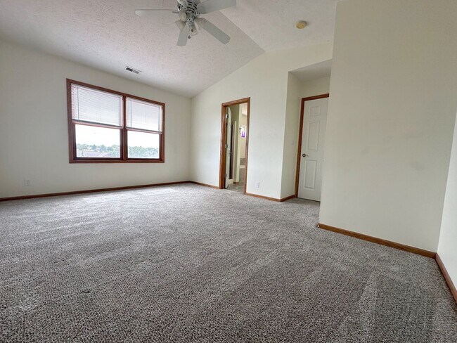 Building Photo - 8621 Lavender Cir