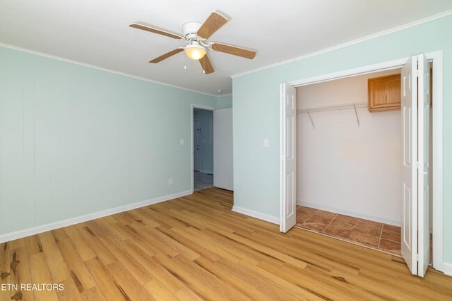 Building Photo - 201 Farlow Dr