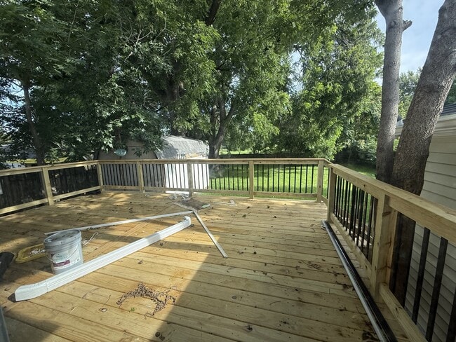 Building Photo - 5301 Urbandale Ave
