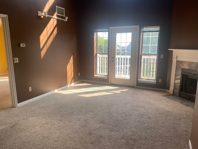 Building Photo - 2 Bedroom 2 Bathroom with Loft- Available Now!