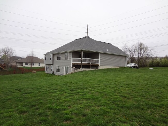 Building Photo - Awesome 4 Bed 3 Bath House In SW Columbia!