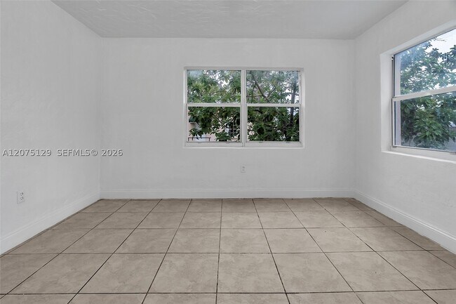 Building Photo - 1137 NW 29th St