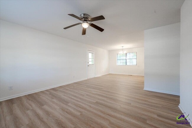 Building Photo - 805 Coventry Cir