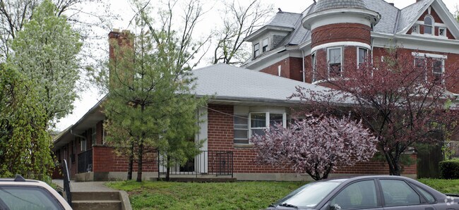 Primary Photo - 232 Erkenbrecher Ave