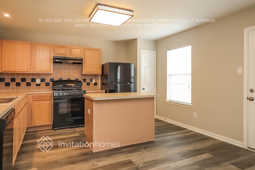 Building Photo - 4907 Bentonite Blvd