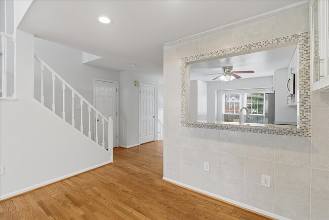 Building Photo - Welcome home to this beautifully updated and move-in-ready 3-bedroom, 3.5-bath townhouse