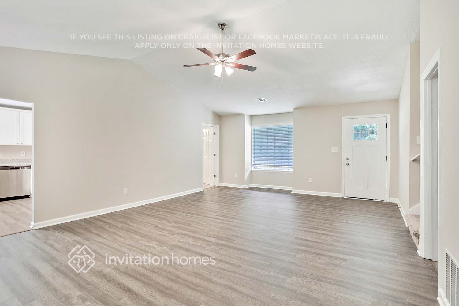 Building Photo - 832 Post Rd Cir