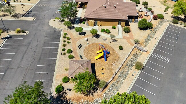 Building Photo - 4505 N Dryden