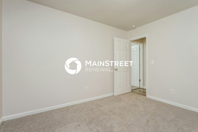 Building Photo - 3 Bedroom Pet-Friendly Home in Lithonia, GA with Main Street Renewal