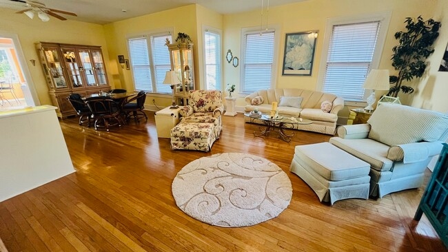 Building Photo - 4623 Avenue N 1/2 Rear