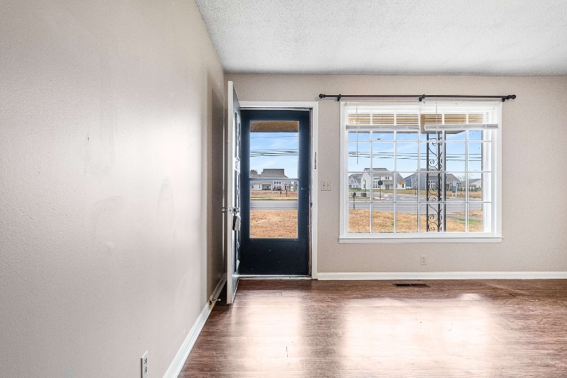 Building Photo - 4611 Franklin Rd