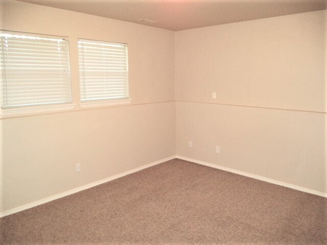 Building Photo - 2344 N Ayrshire Pl