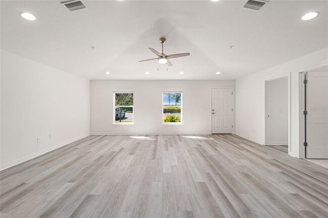 Building Photo - 4417 NW 74th Terrace