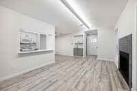 Building Photo - 3609 Leafield Dr