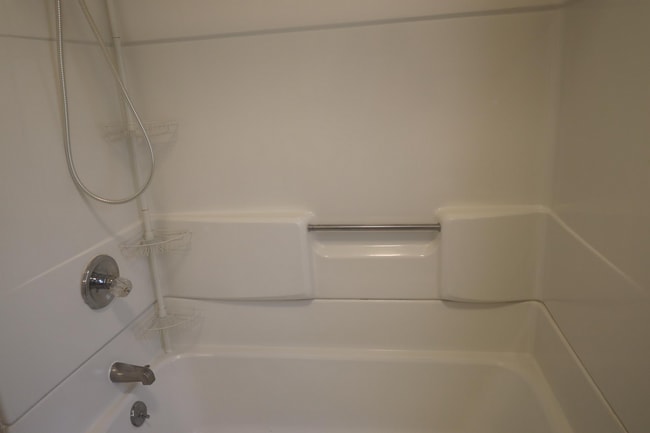 Building Photo - 11026 Roessner Ave