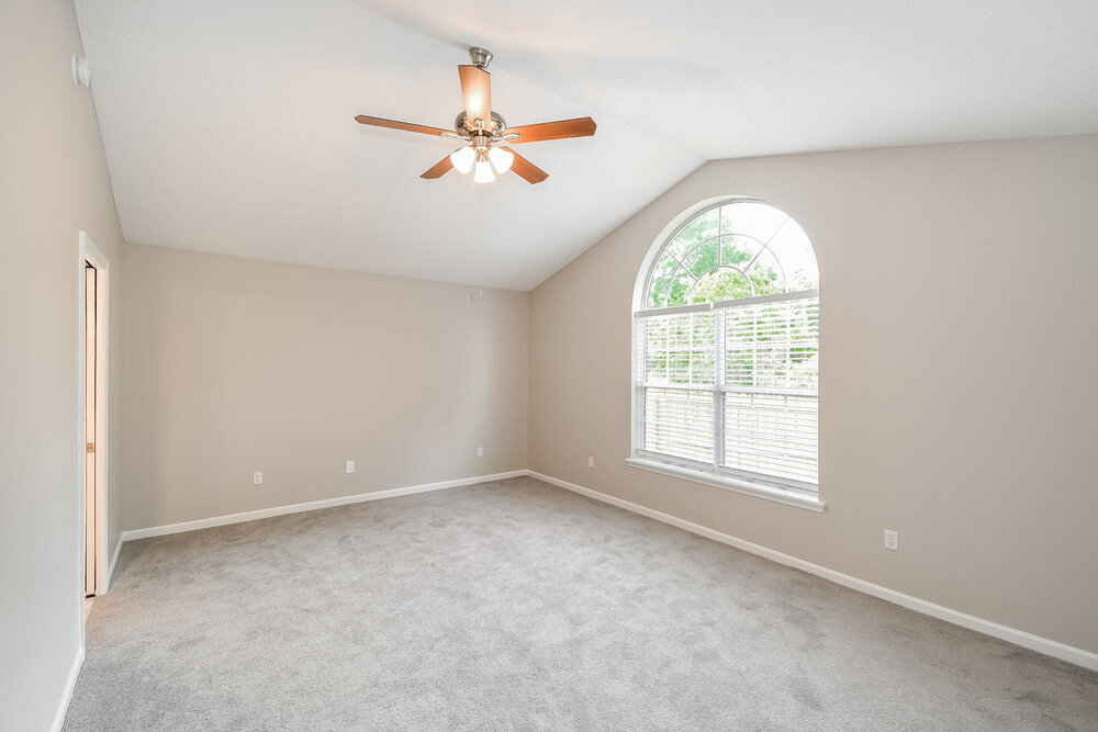 Building Photo - 6065 Winding Bridge Dr
