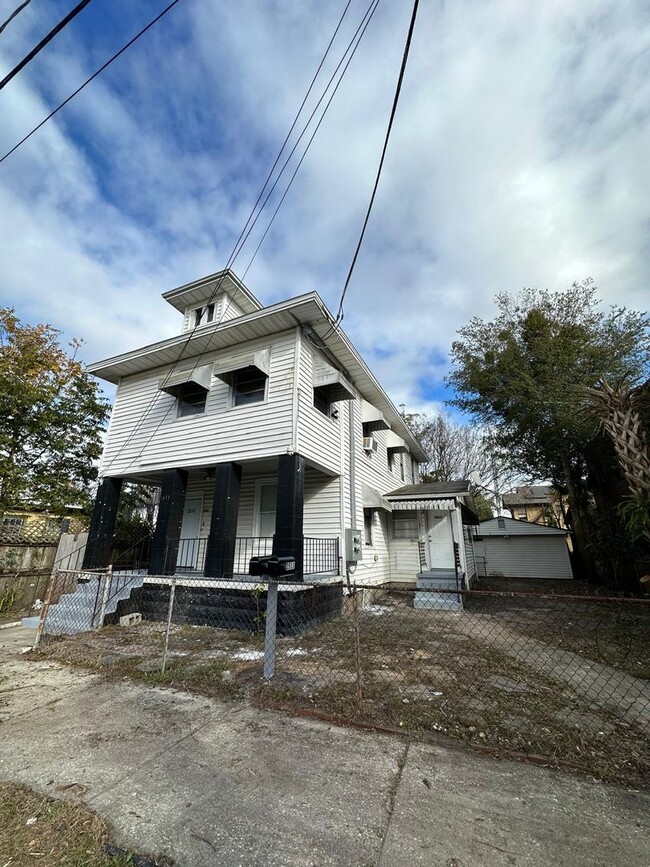 Building Photo - 2511-2513 Market St