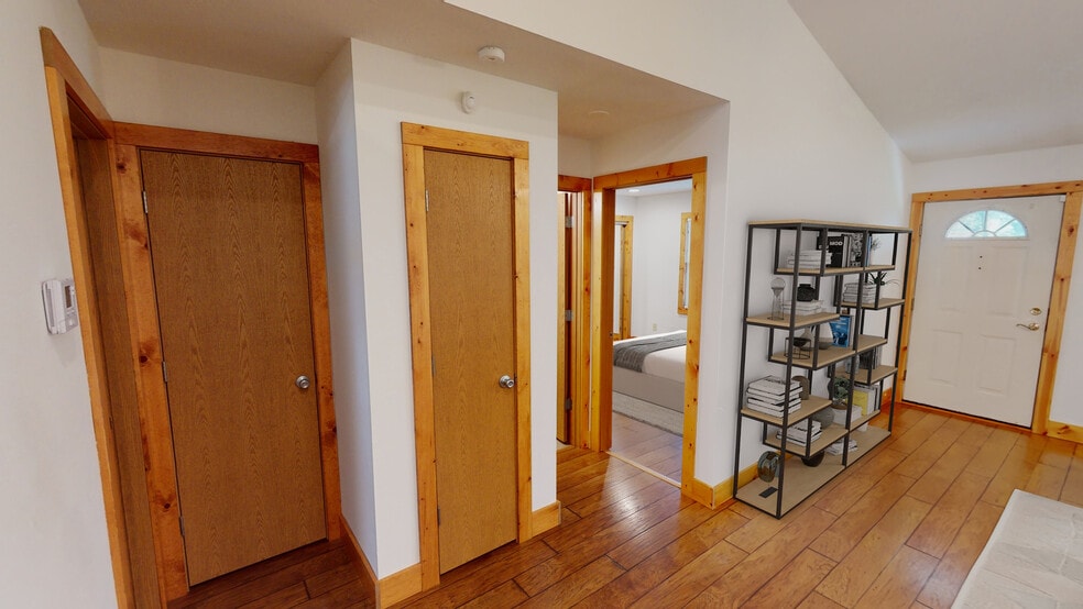 Hall - 1216 W Ash St