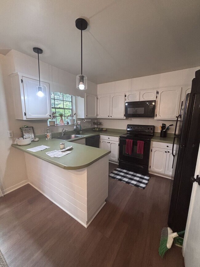 Building Photo - 2703 Southbury Cir