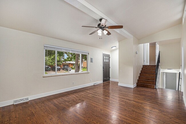 Building Photo - Charming 3-Bedroom Home – Perfect for Comf...
