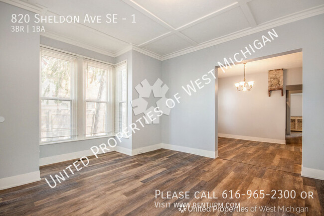 Building Photo - Available Now | 3 Bedroom 1 Bath Lower Lev...