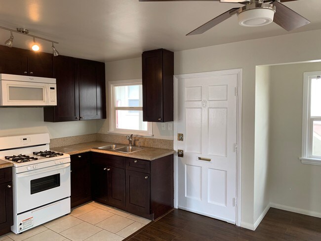 Building Photo - 1212 Michigan Ave