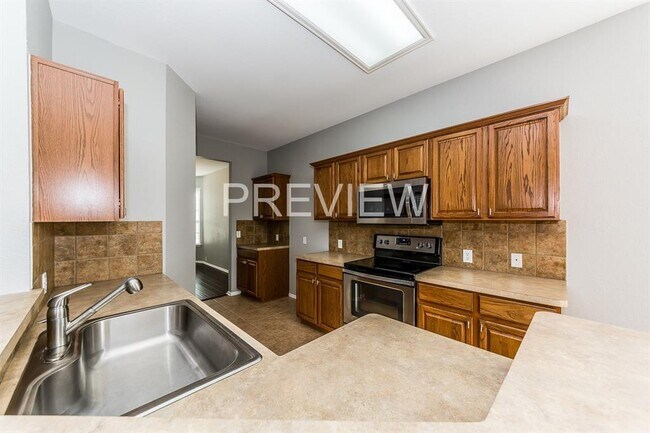 Building Photo - 2504 Prospect Hill Dr