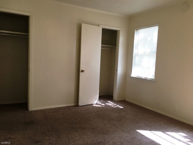 Building Photo - 3 br, 1 bath House - 1216 Knight St