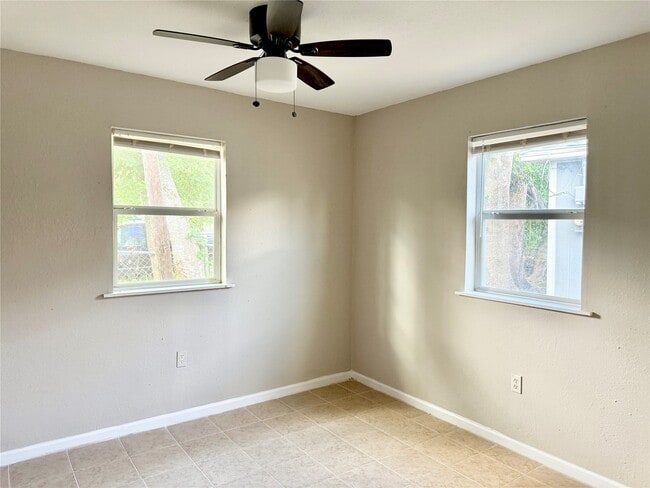 Building Photo - 3914 Hoffman St