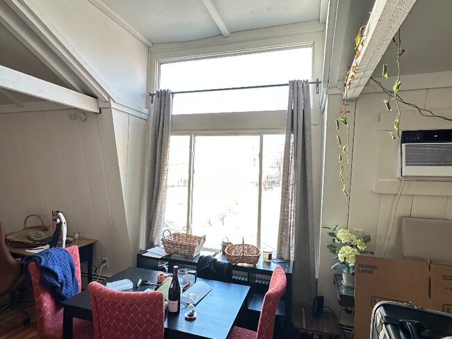 Building Photo - 1 Waterman St