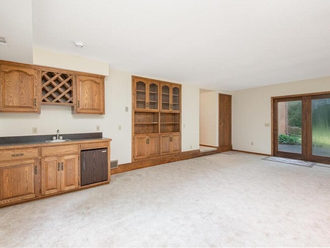 Building Photo - 1760 Mt Hope Rd